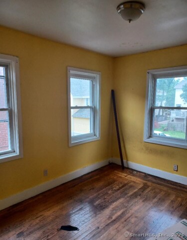 More Photos Of 91 Spring St, New Haven Apartments For Sale