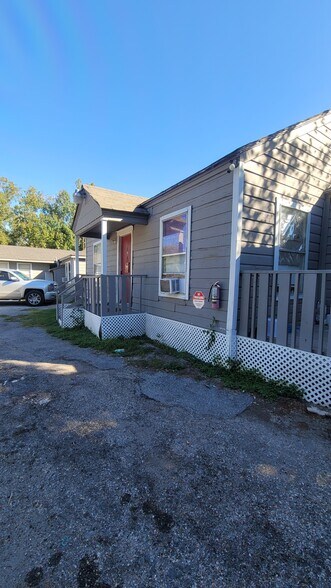 More Photos Of 13928 Bandera St, Houston Apartments For Sale