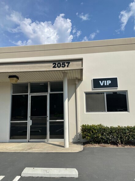 More Photos Of 2043-2063 S Lyon St, Santa Ana Light Manufacturing For Lease