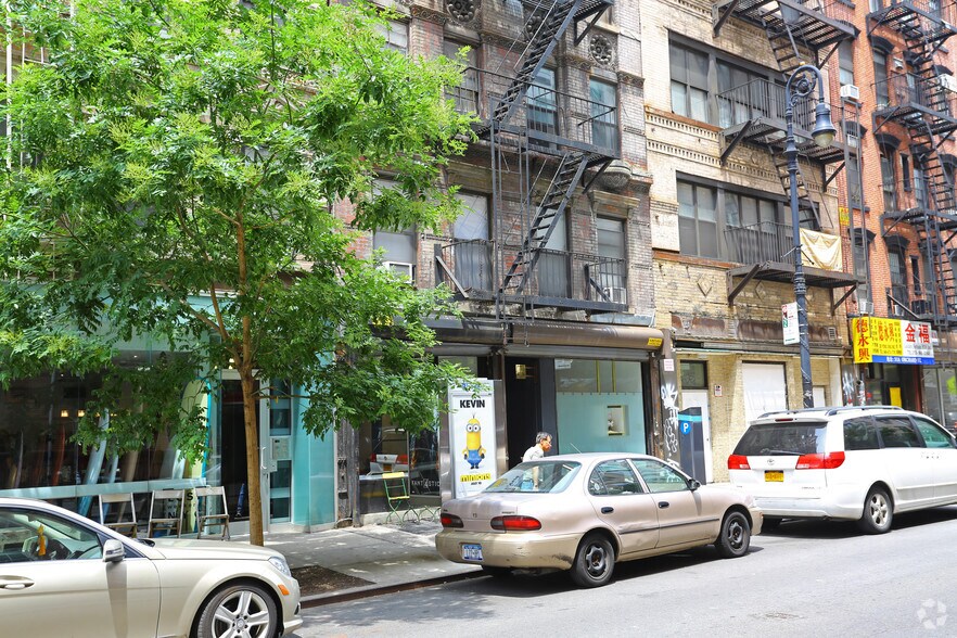 More Photos Of 47 Orchard St, New York Apartments For Lease