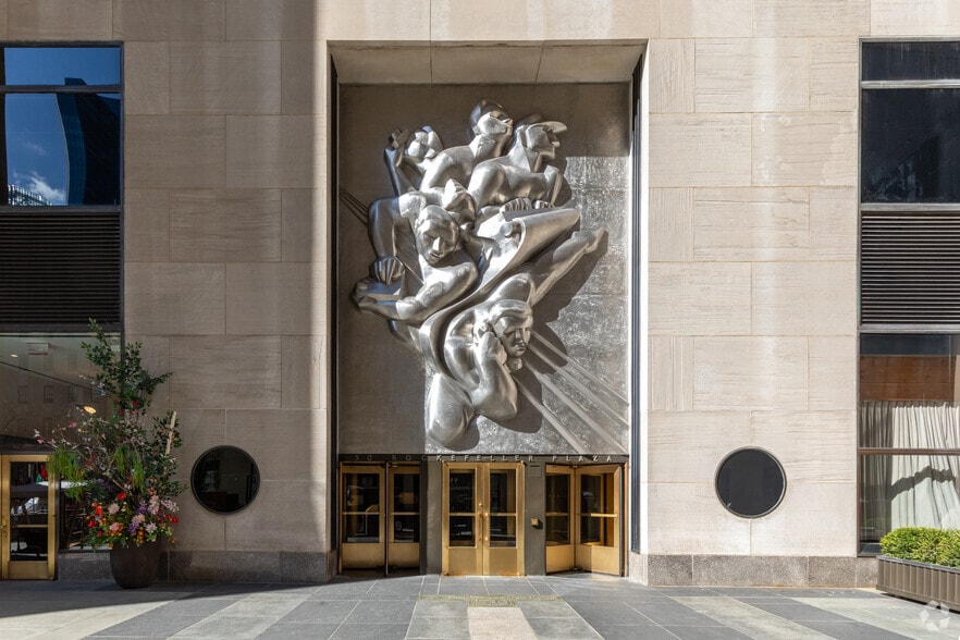 More Photos Of 50 Rockefeller Plaza, New York Office For Lease