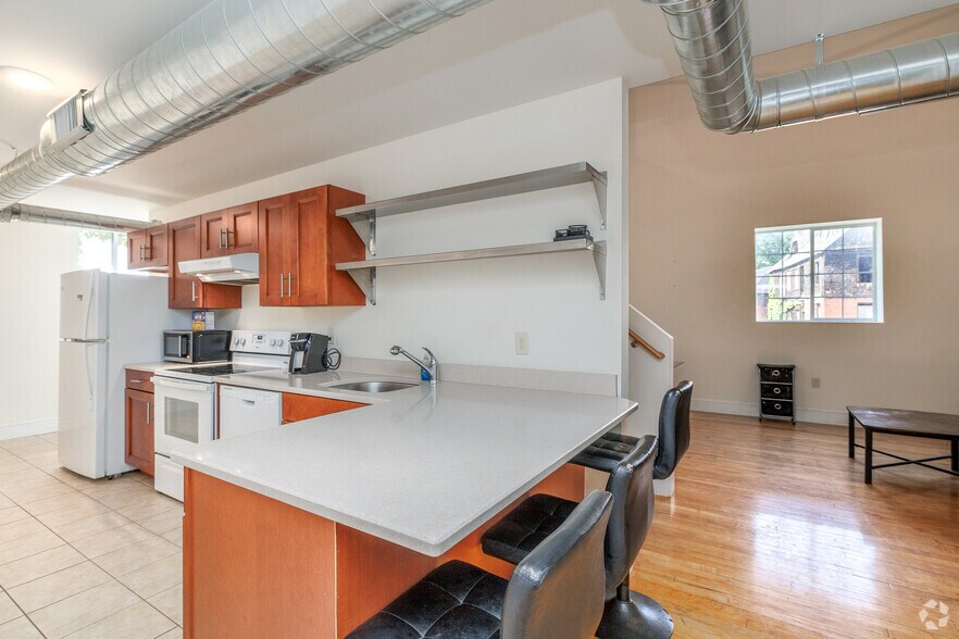 More Photos Of 257 Washington St, Binghamton Apartments For Sale