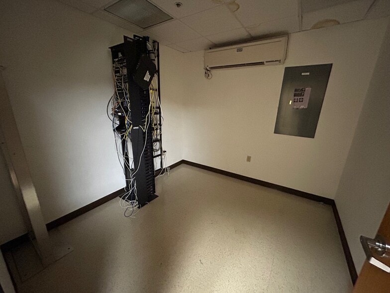 More Photos Of 161 S Spruce St, South San Francisco Medical For Lease