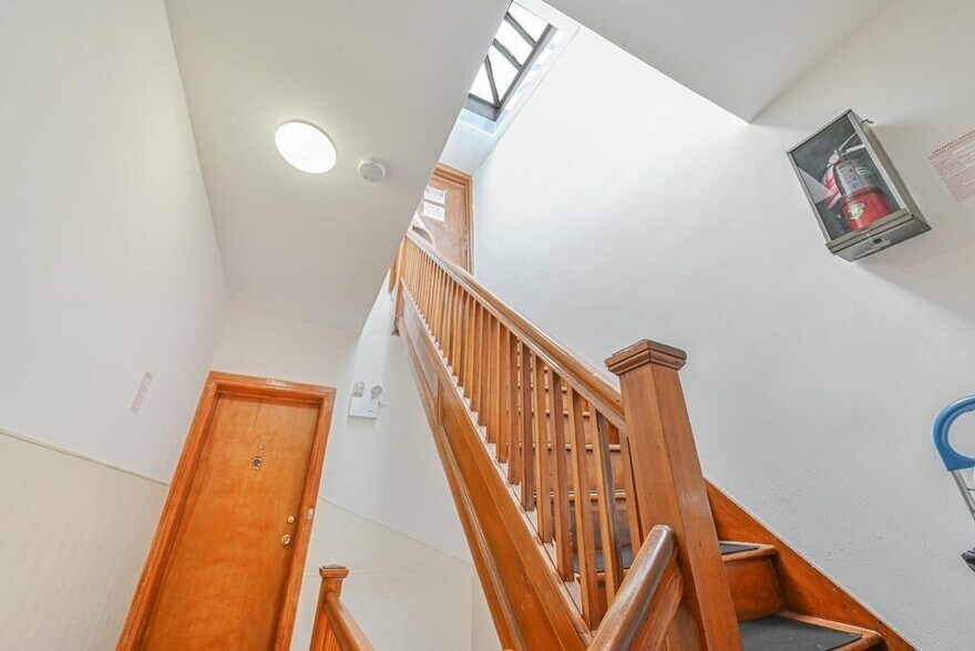 More Photos Of 522 Bay Ridge Ave, Brooklyn Apartments For Sale