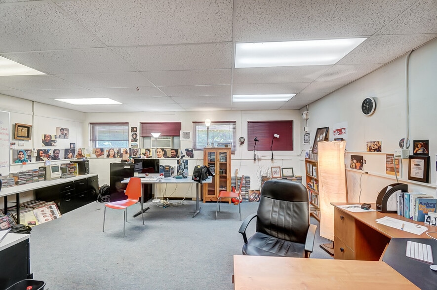 More Photos Of 150 E South College St, Yellow Springs Research And Development For Sale