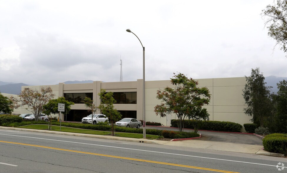 More Photos Of 23143 Temescal Canyon Rd, Corona Manufacturing For Lease