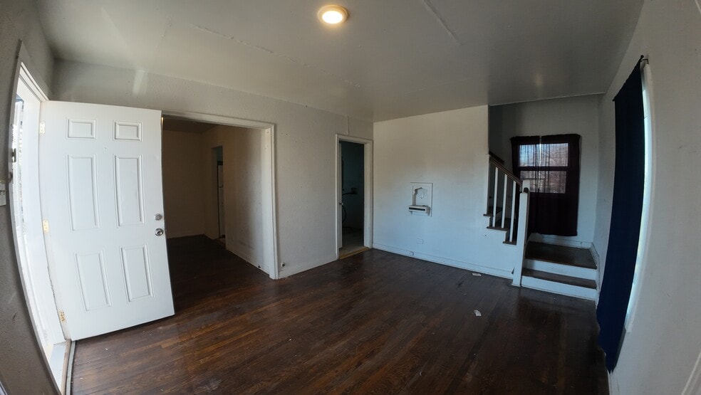 More Photos Of 401 Natalen Ave, San Antonio Multifamily For Sale