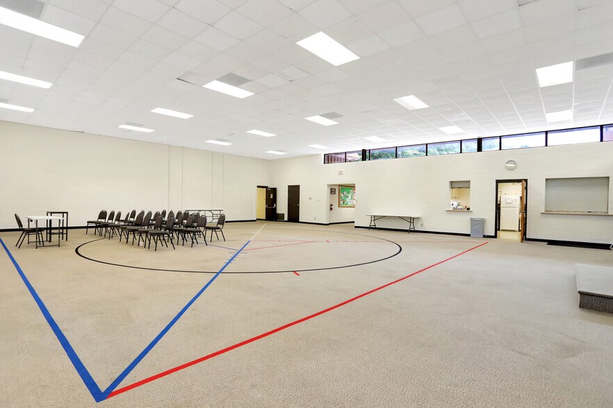 More Photos Of 1792 N Parkway, Memphis Religious Facility For Sale