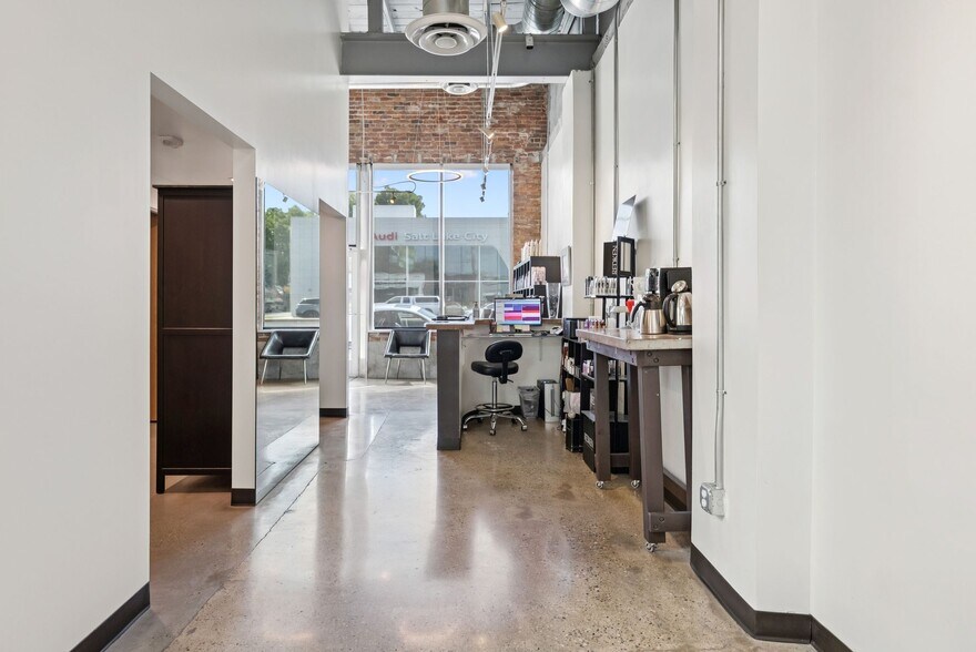 More Photos Of 1010 S State St, Salt Lake City Storefront For Sale