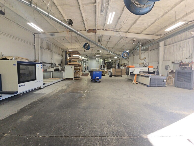 More Photos Of 42621 2nd St E, Lancaster Warehouse For Sale