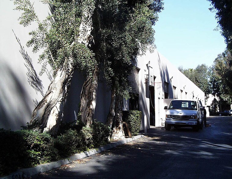 More Photos Of 1921 Carnegie Ave, Santa Ana Industrial For Sale