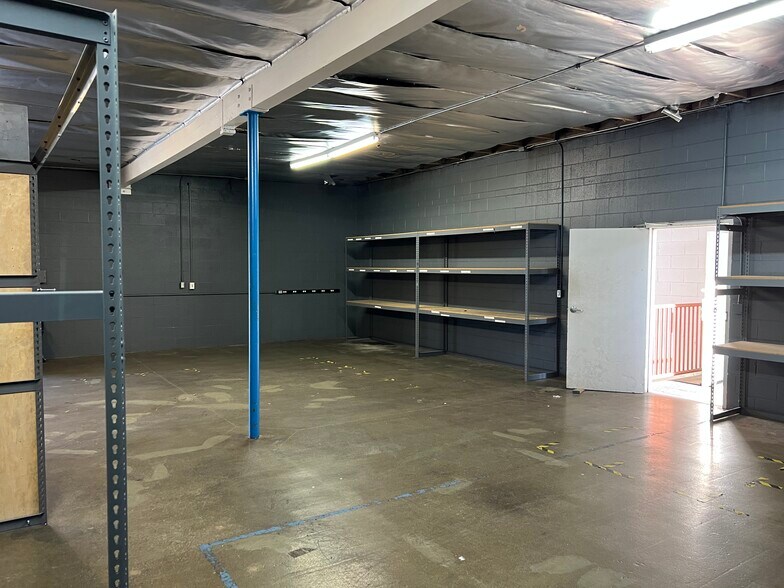 More Photos Of 315 S Flower St, Burbank Warehouse For Lease
