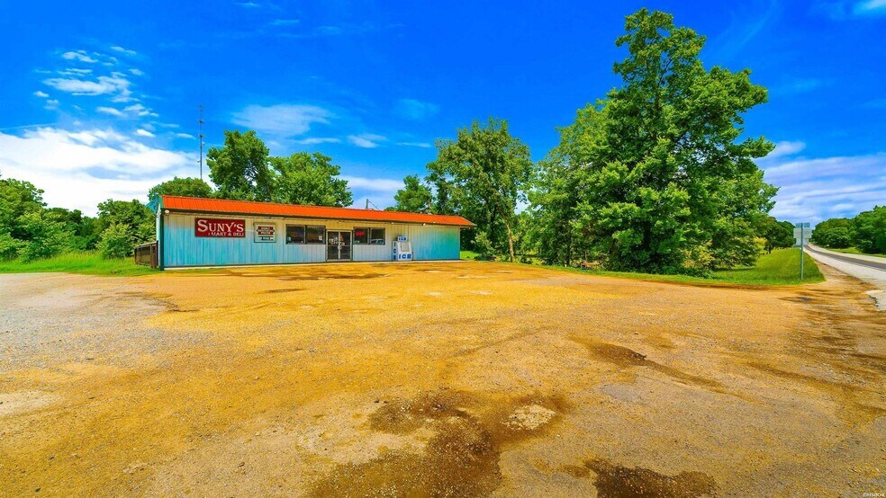 More Photos Of 5370 Highway 67 W, Fulton Convenience Store For Sale