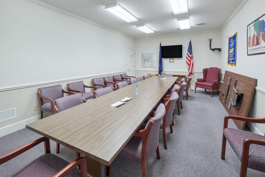 More Photos Of 1924 McConnell Springs Rd, Anderson Coworking Space