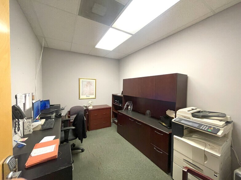 More Photos Of 2091 Springdale Rd, Cherry Hill Research And Development For Lease