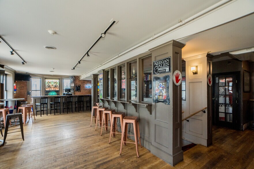 More Photos Of 19-21 Caroline St, Saratoga Springs General Retail For Sale