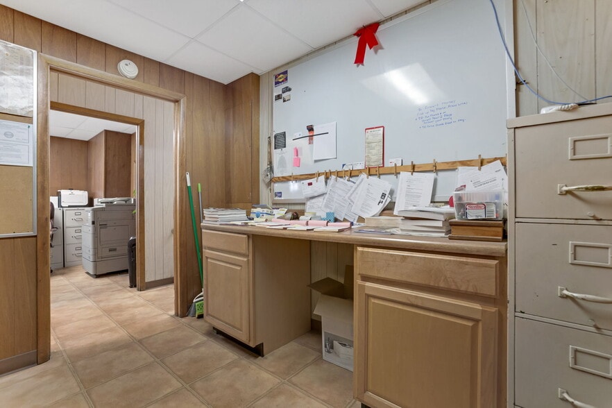 More Photos Of 2591 Harrison Rd, Columbus Warehouse For Sale