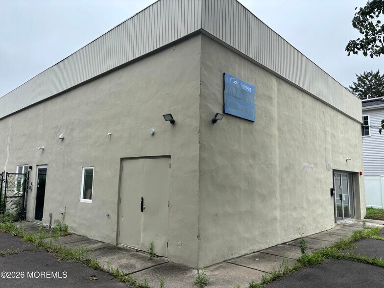 More Photos Of 1202 S Olden Ave, Hamilton Office For Sale