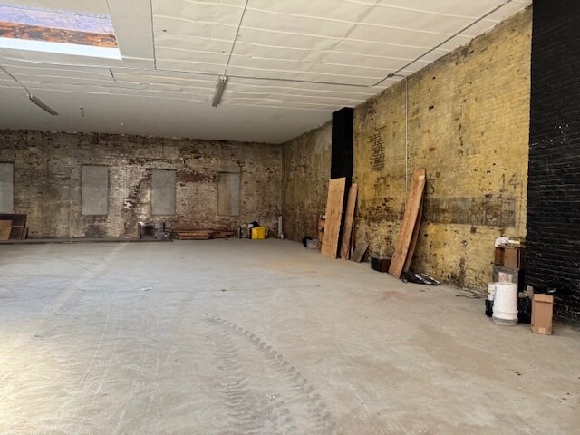 More Photos Of 866 Madison St, Brooklyn Warehouse For Lease