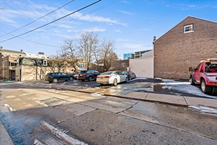 More Photos Of 128 N 8th St, Allentown Warehouse For Sale