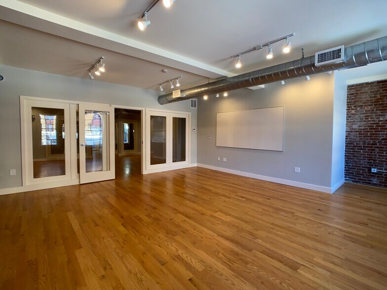 More Photos Of 93-97 Clemence St, Providence Office Residential For Lease