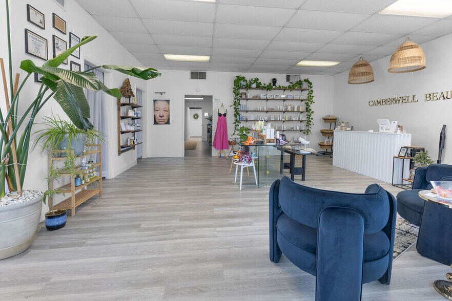 More Photos Of 1104 11th St, Wichita Falls Storefront Retail Office For Sale