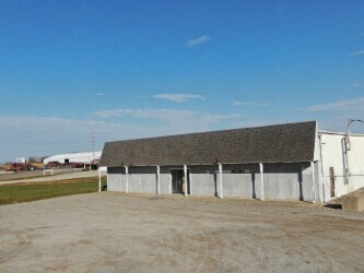 More Photos Of 1400 N Division St, Pontiac Flex For Sale