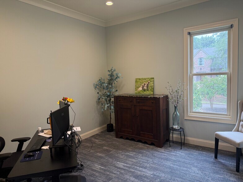 More Photos Of 701 Avignon Dr, Ridgeland Office For Lease