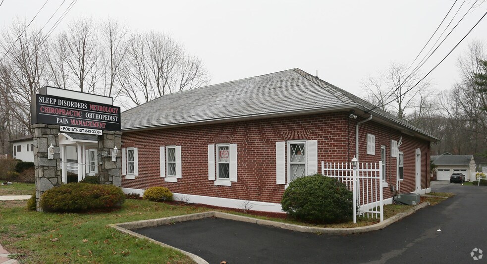 More Photos Of 799 Rt-25a, Rocky Point Medical For Sale