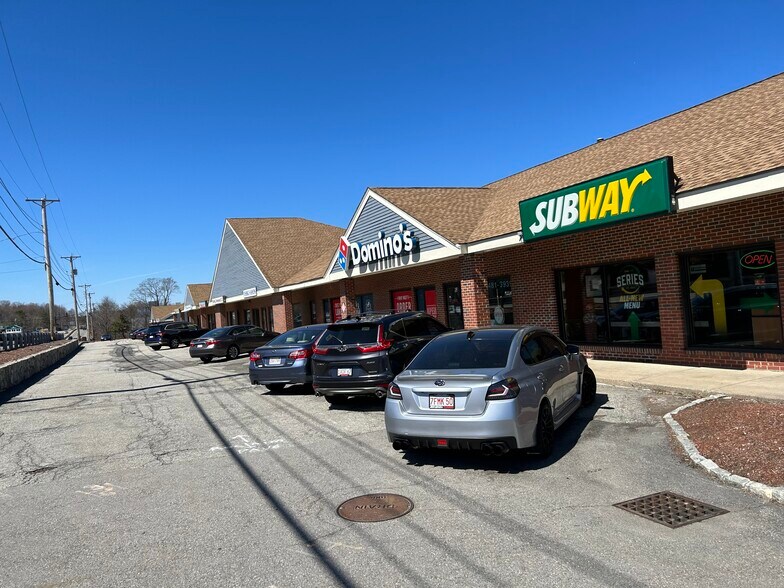 More Photos Of 21-23 Turnpike Rd, Southborough Unknown For Lease