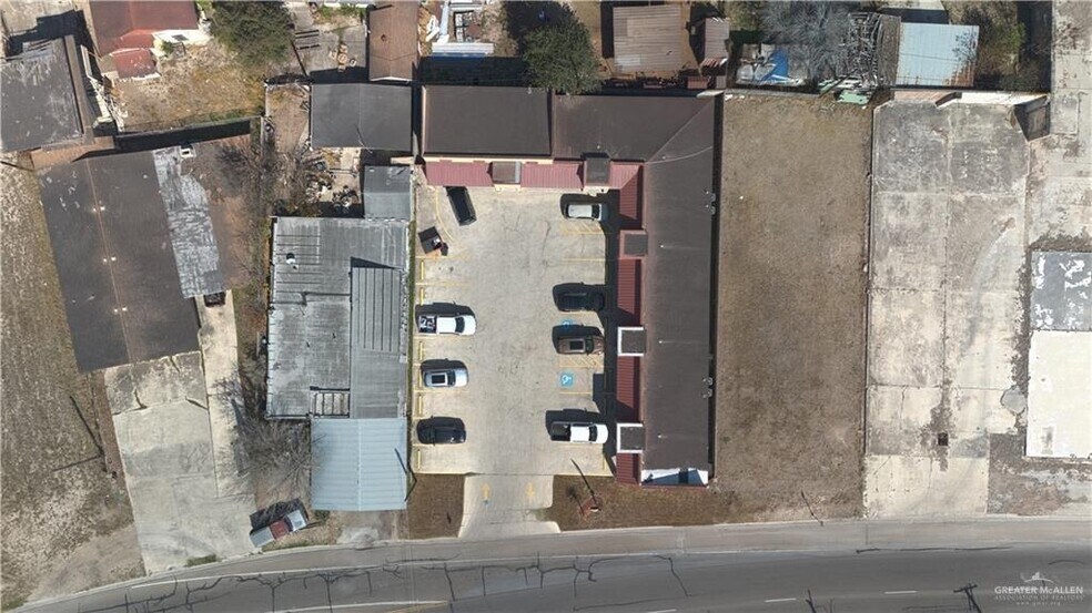 More Photos Of 605 W Main St, Rio Grande City Storefront Retail Residential For Sale
