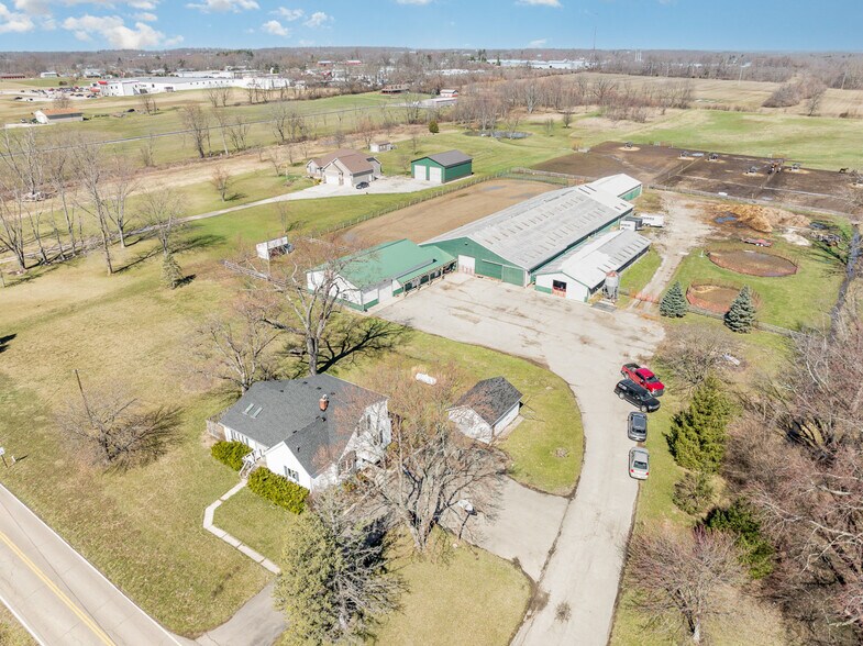 Primary Photo Of 7195 Singer Rd, Dayton Horse Stables For Sale