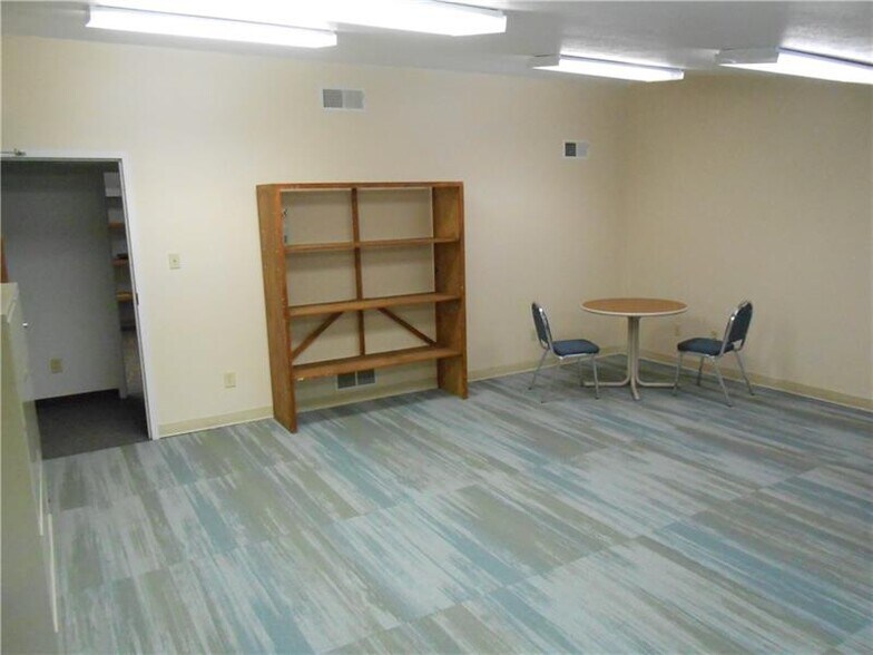 More Photos Of 5081 Old Clairton Rd, Pittsburgh Office For Lease