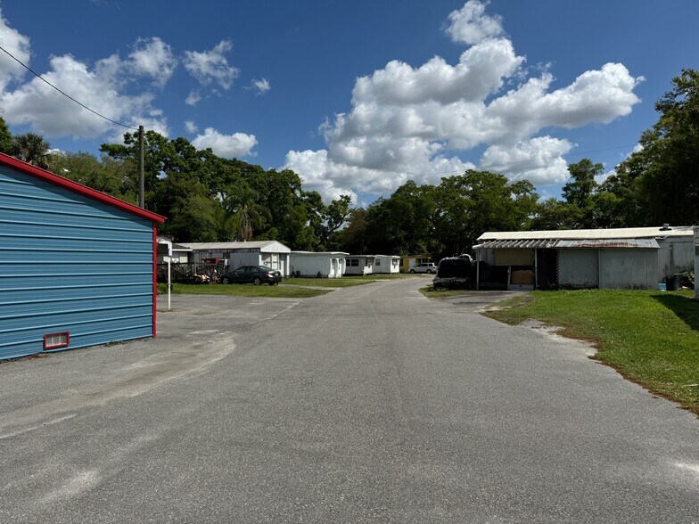 More Photos Of 710 S 50th St, Tampa Manufactured Housing Mobile Home Park For Sale