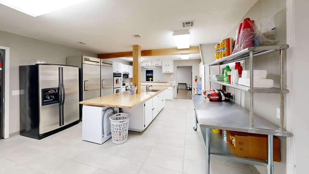 More Photos Of 4055 N 2nd St, Rogers Religious Facility For Sale