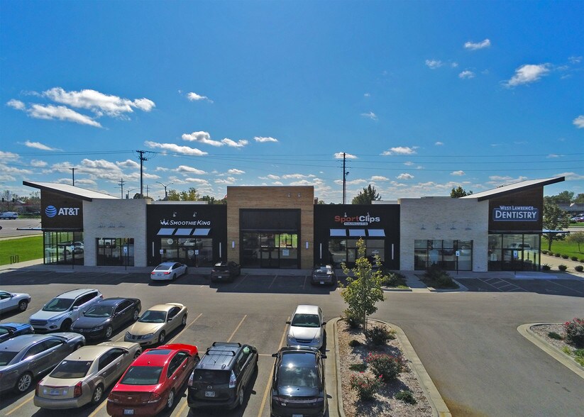 More Photos Of 565 Wakarusa Dr, Lawrence General Retail For Lease