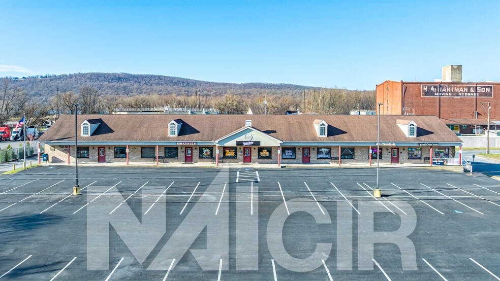 Primary Photo Of 311 2nd St, Highspire Restaurant For Lease