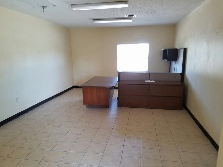 More Photos Of 500 S Holly Ave, Sanford Congregate Senior Housing For Sale