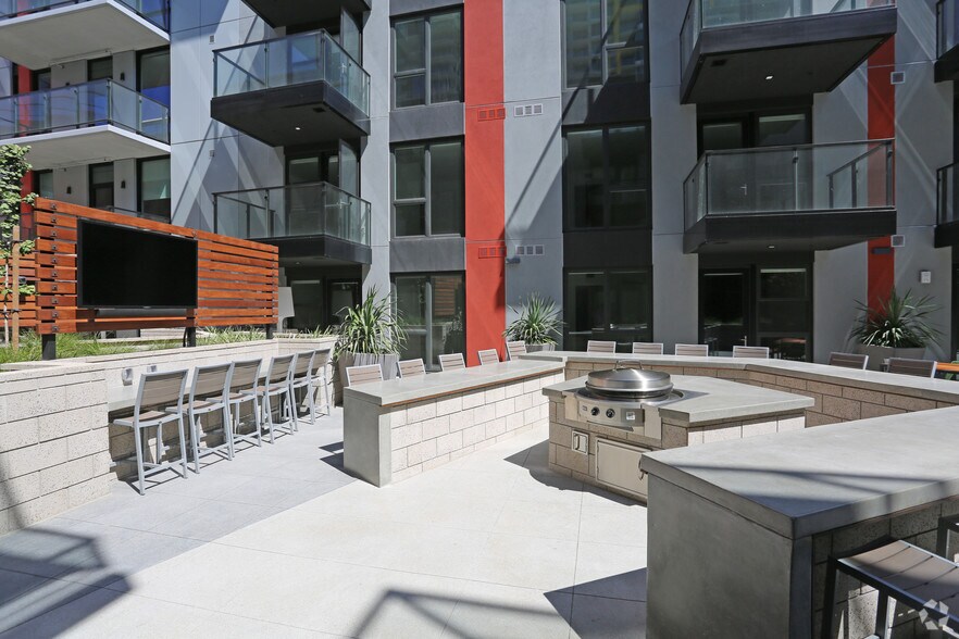 More Photos Of 1501 Island Ave, San Diego Apartments For Lease