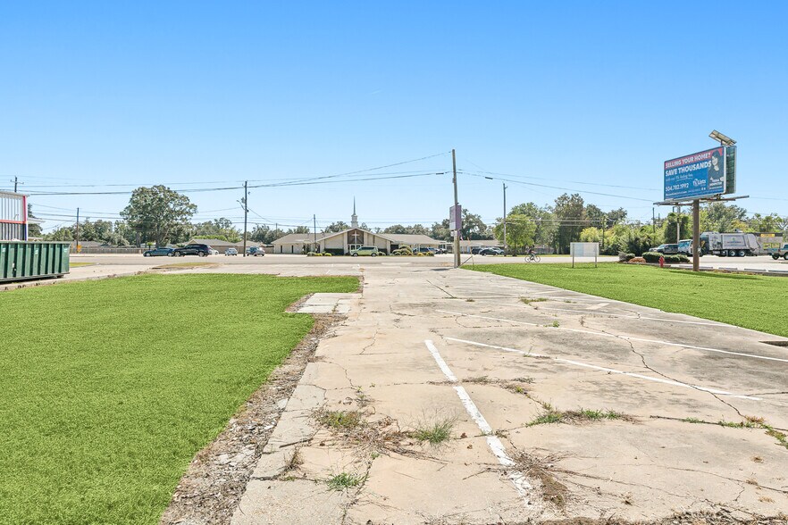 More Photos Of 13270 US-90, Boutte Land For Lease