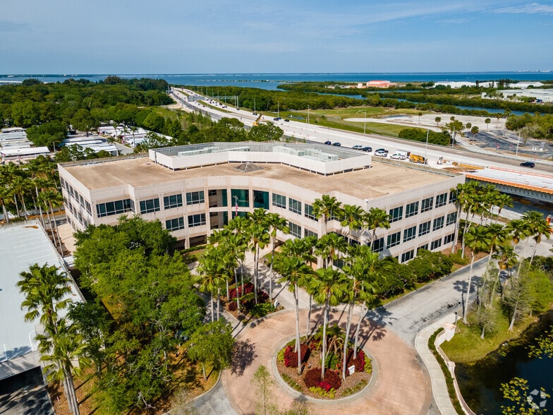 More Photos Of 15550 Lightwave Dr, Clearwater Office For Lease