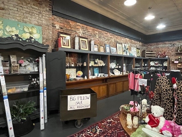 More Photos Of 309 High St, Portsmouth Storefront For Lease