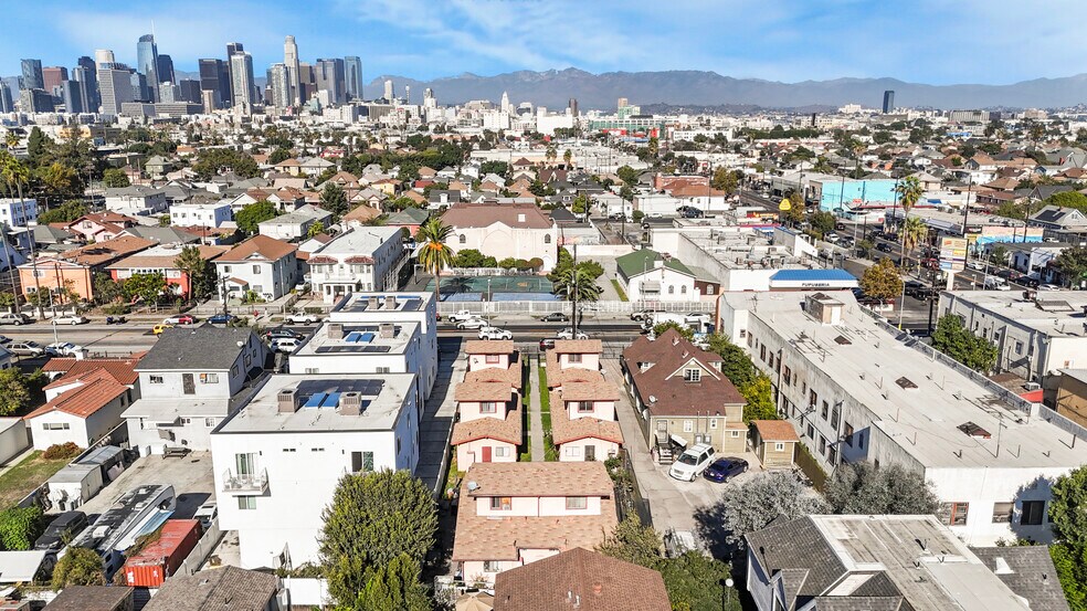 More Photos Of 634 Adams Blvd, Los Angeles Apartments For Sale
