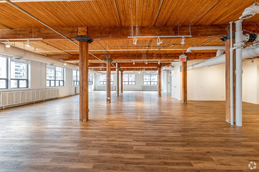 More Photos Of 116 Spadina Ave, Toronto Office Residential For Lease
