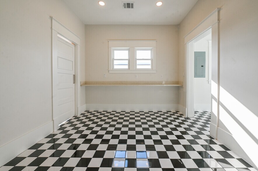 More Photos Of 811 Stuart St, Houston Loft Creative Space For Lease