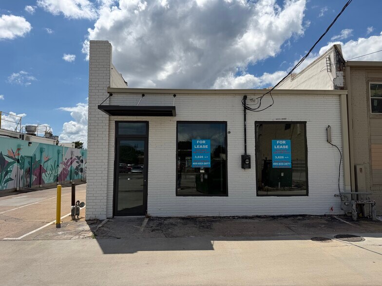 More Photos Of 116 S Broadway, Edmond Storefront For Lease