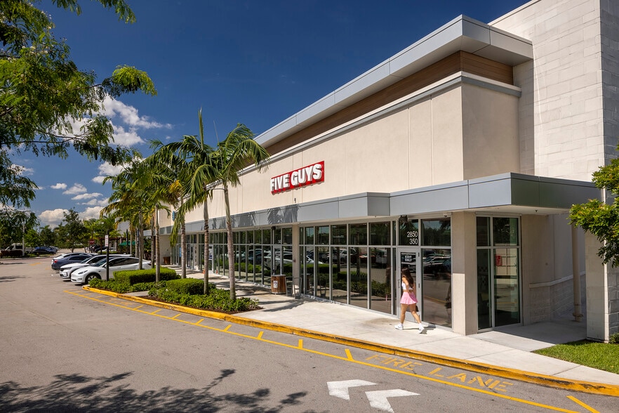 More Photos Of Miramar Pky, Miramar Unknown For Lease