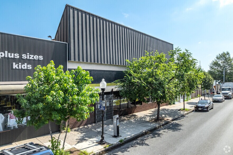 Primary Photo Of 3828 Eastern Ave, Baltimore Storefront For Lease