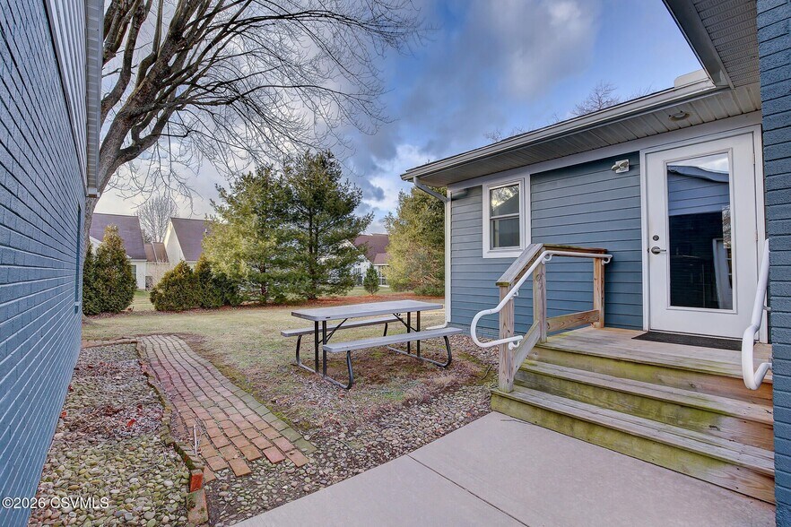 More Photos Of 121 Jpm Rd, Lewisburg Medical For Sale