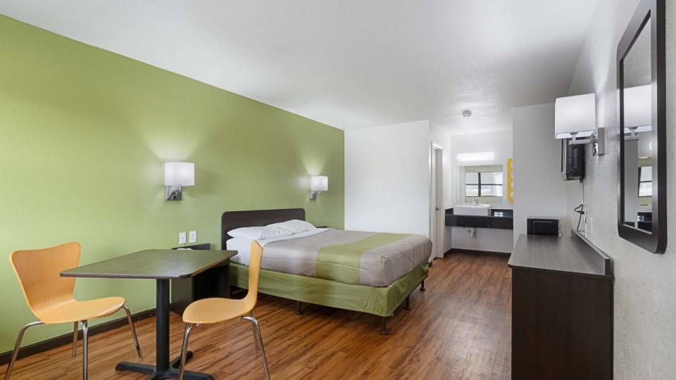 More Photos Of 7707 Lee Hwy, Chattanooga Hotel For Sale